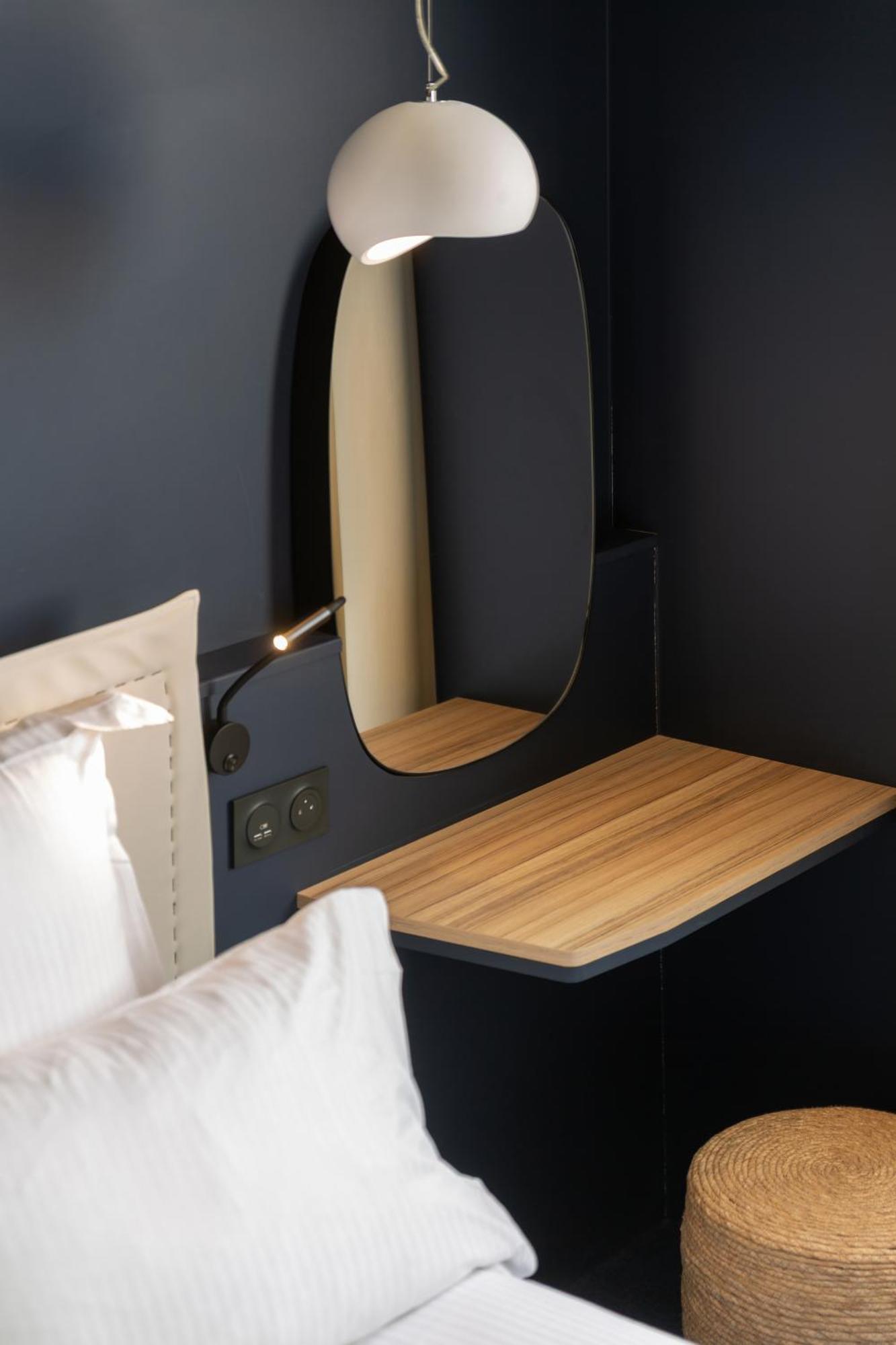 Golden Tulip Hotel & Rooftop Martigues Provence Rom bilde