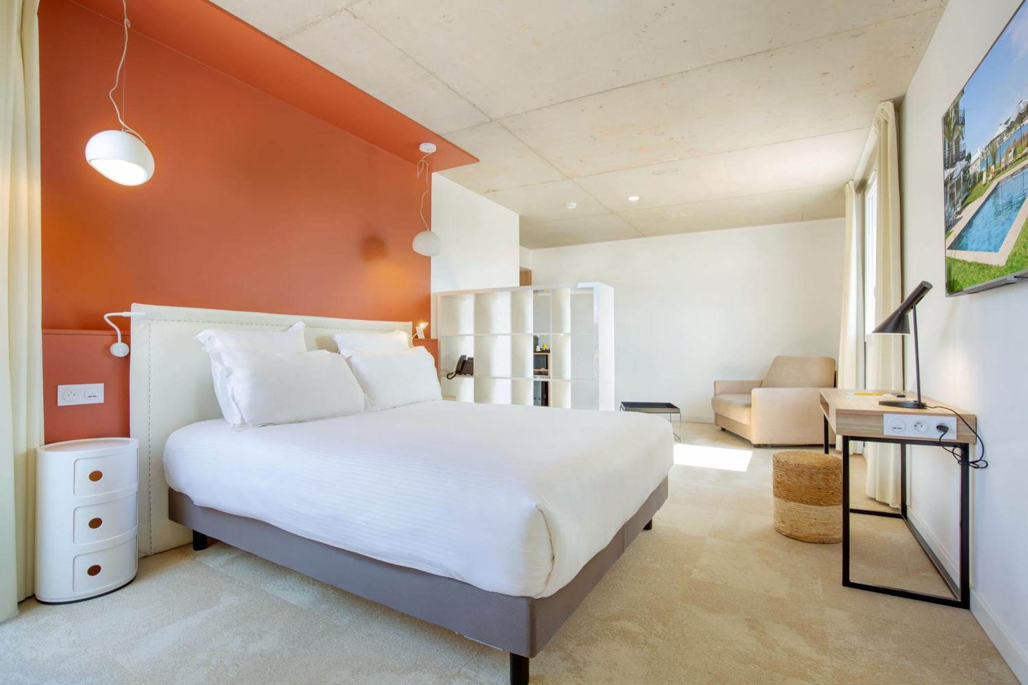 Golden Tulip Hotel & Rooftop Martigues Provence Rom bilde